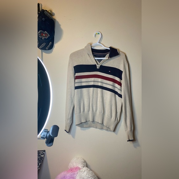 Tommy Hilfiger sweater good condition - Picture 1 of 1
